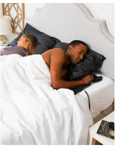 alese en la cama de tierra