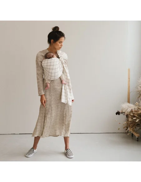 l'écharpe de portage sling modèle GEOMETRIC proposée par Studio Roméo